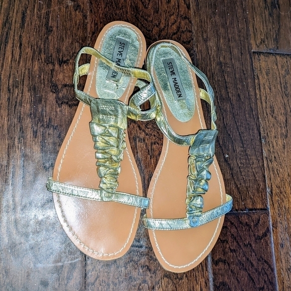 Steve Madden Shoes - Steve Madden Gold Ruffle Women's Slingback Summer Sandals